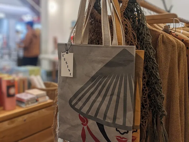 ベトナムタイル・ミカ デコアー ファクトリー