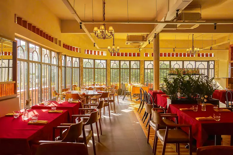 ラントルコート - ソーシャルミーティング