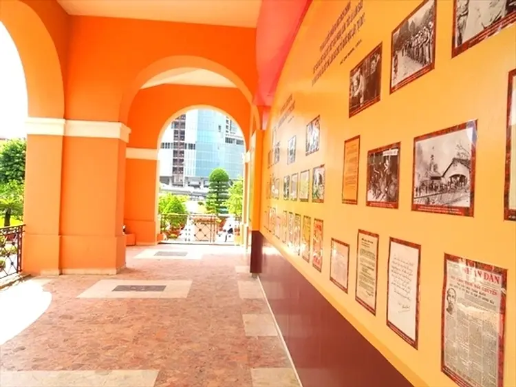 ホーチミン博物館