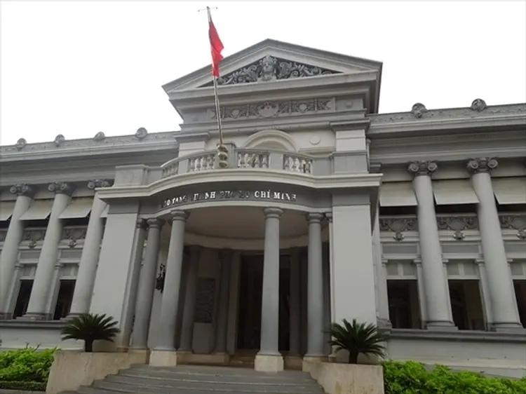ホーチミン市立博物館