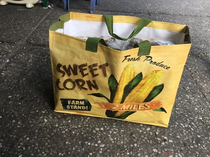 お土産のナッツを買うならここで！～タンディン市場「A MOUI」～