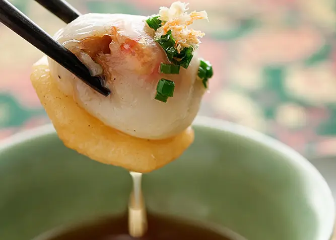 サイゴンで見つけたフエの味「バインラムイット」を食べてみた