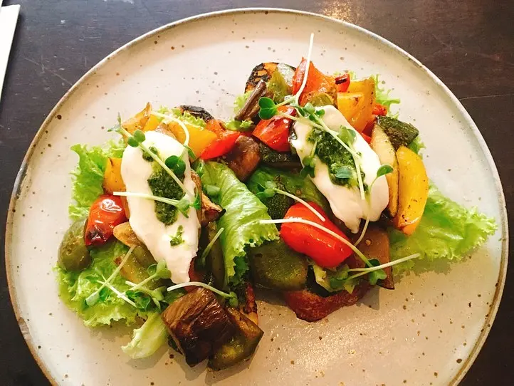 1区の一軒家カフェ「The Vintage Emporium（ビンテージエンポリウム）」でカフェごはん