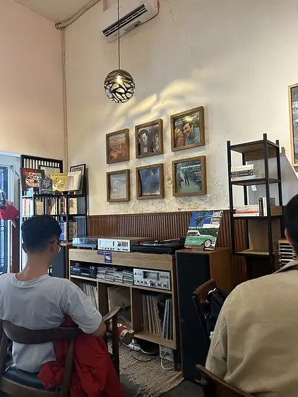 ブルーイッシュ・カフェ