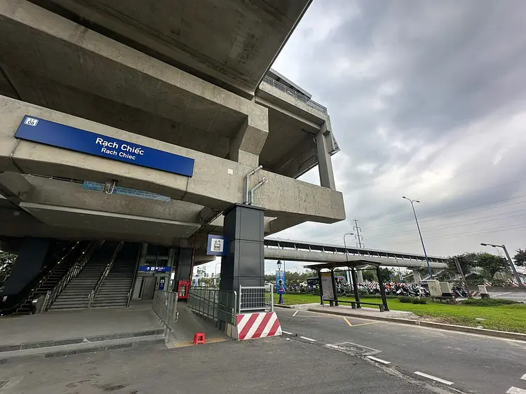 ラッチ・チエック駅／ホーチミンメトロ