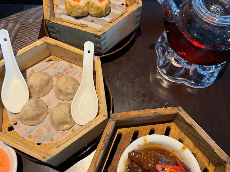 ライ・レストラン