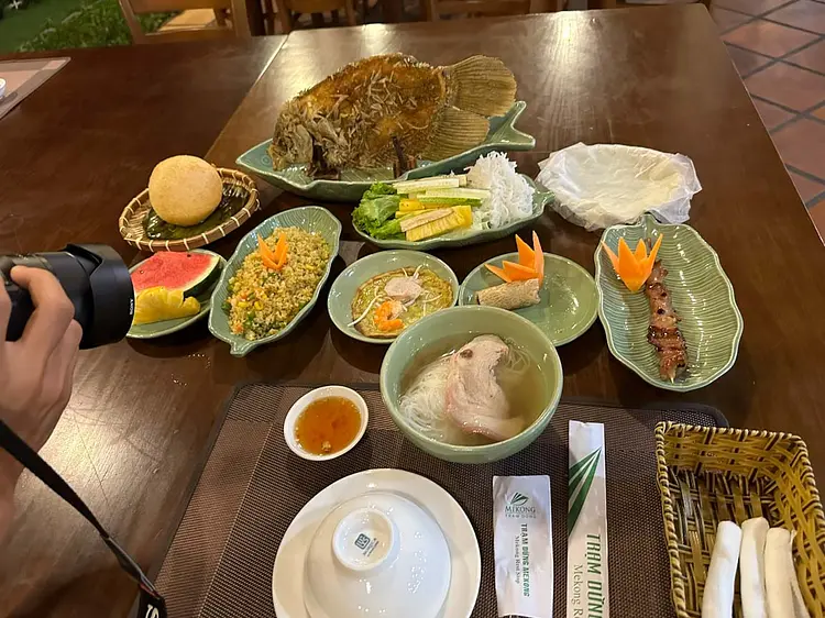 メコン ・レスト・ ストップ・ レストラン