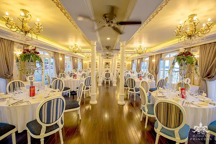 【2026年最新版】サイゴン川ディナークルーズ比較｜ホーチミンのラグジュアリークルーズ3船を徹底比較