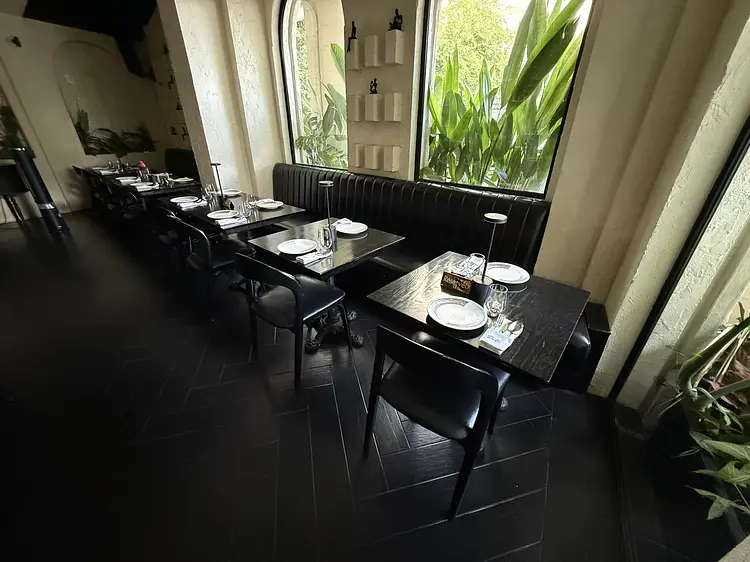 ソル キッチン&バー