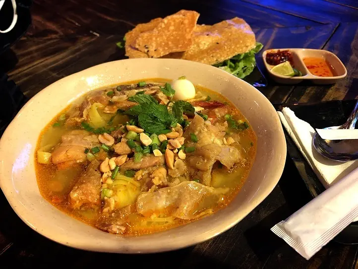 「食」と「お買い物」を涼しい屋内で一気に楽しめるセンスマーケット