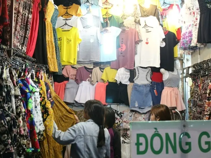 ホーチミン最大のナイトマーケットに行こう！