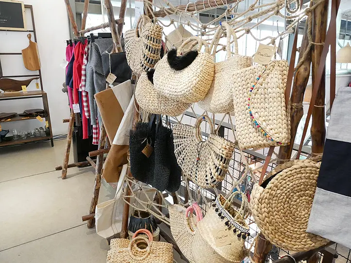 オシャレなセレクト雑貨も楽しめる、大人気カフェレストラン