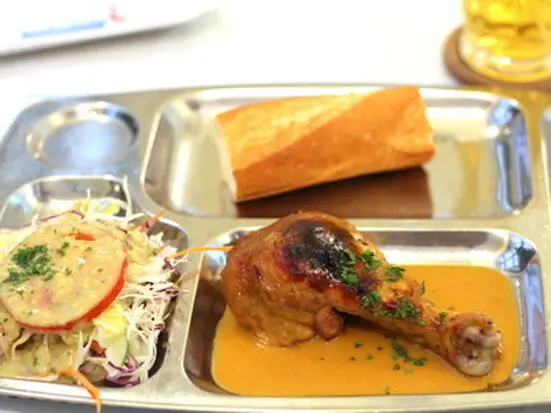 500円で食べられる5つ星のフランス料理店「レトワール」