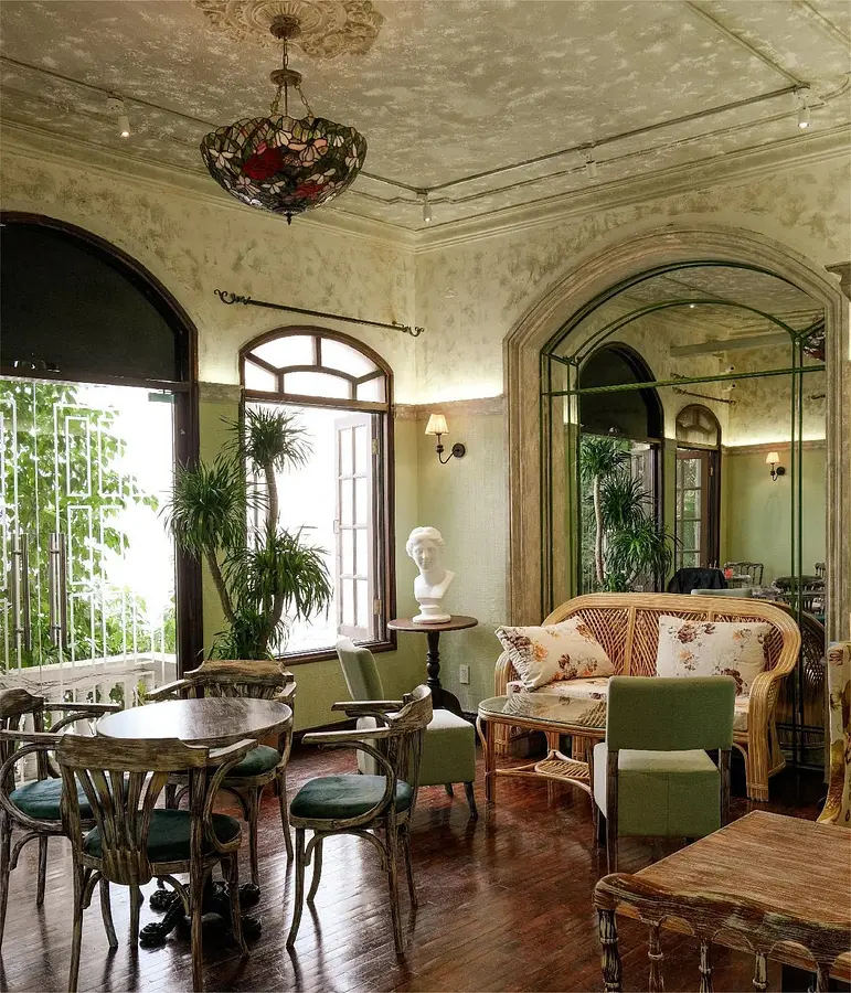 ホーチミンおしゃれカフェ完全ガイド ― 旅行者必見！ベトナムで体験したい9のおすすめスポット ―