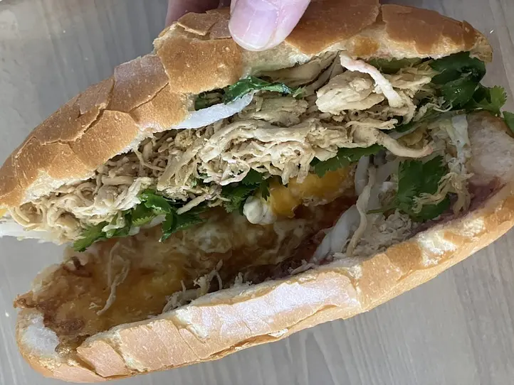 　五区の中華街で食べたい！おいしいローカルフード・フーティウ＆バインミー