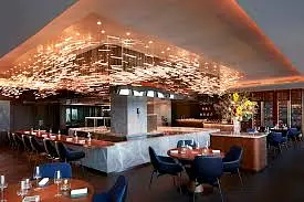 アクナ・レストラン