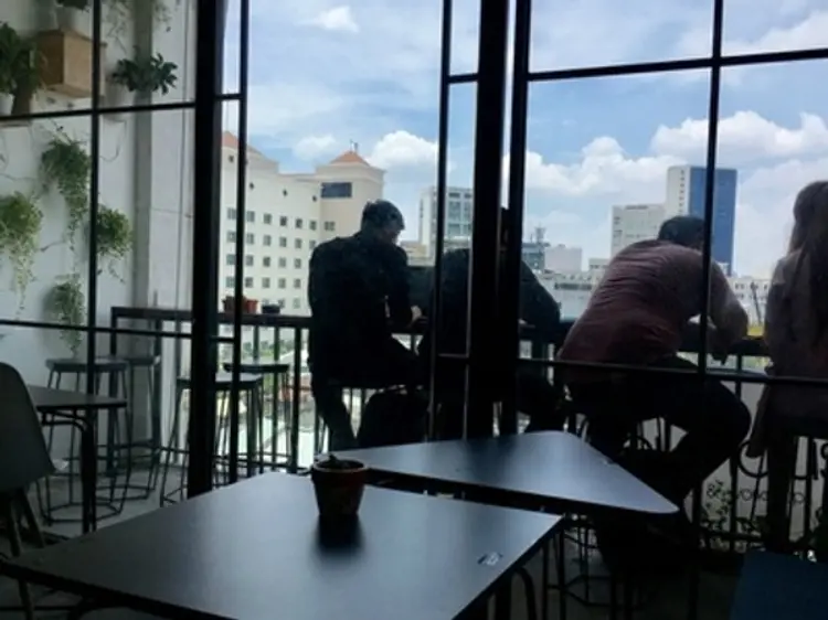 ブイハウスコーヒーアンドワークショップ