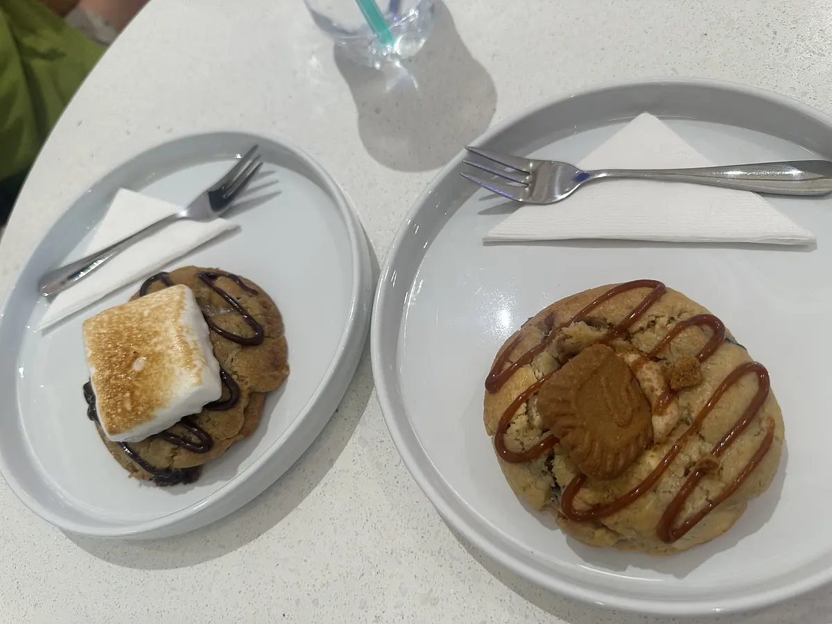 【ホーチミン】タオディエンで“NY巨大しっとりクッキー”！Annie Cookie Cafe & More