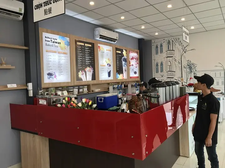 ビンズオン省にあるおいしいほうじ茶ミルクティーの専門店