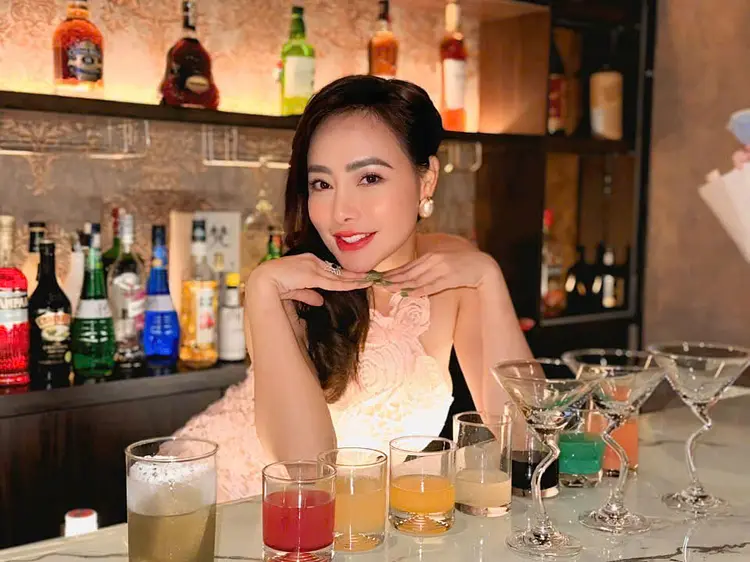 NOSTALGIA Lounge by Yu 「YU LOUNGE Premium」