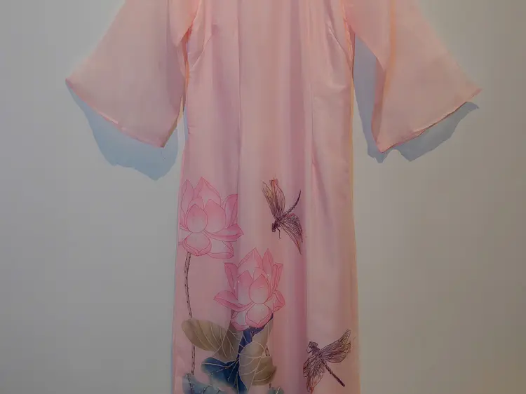 ザ・スパ・サイゴン (アオザイ)