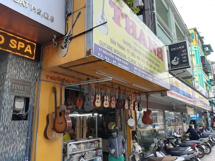 楽器好き必見！ホーチミンの楽器屋通り
