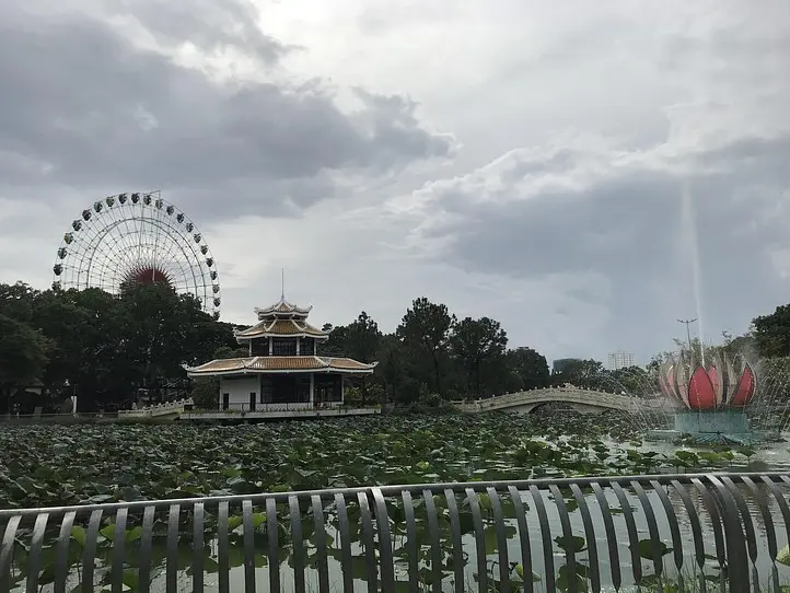 家族で楽しめるホーチミンのディズニーランド: ダムセンパーク