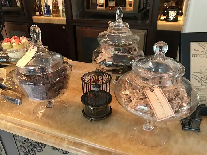 日本よりお得に楽しめる！ベトナムの5つ星ホテルでアフタヌーンティー