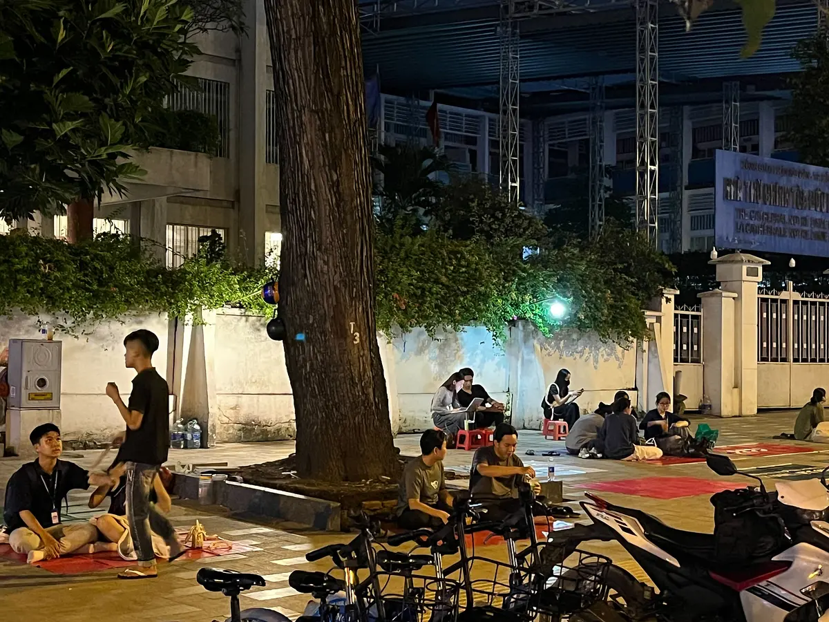 ベトナムの人たちは、なぜそんなに“座る”のが好きなのか？