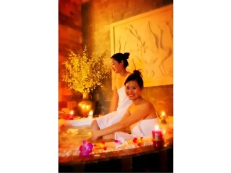 フラミンゴスパ