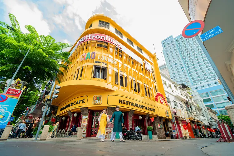 アオザイレンタル・チャンフック・サイゴン 1993