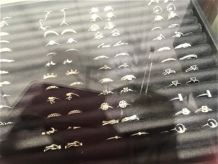 ホーチミンでおすすめのお手頃アクセサリーショップ2軒