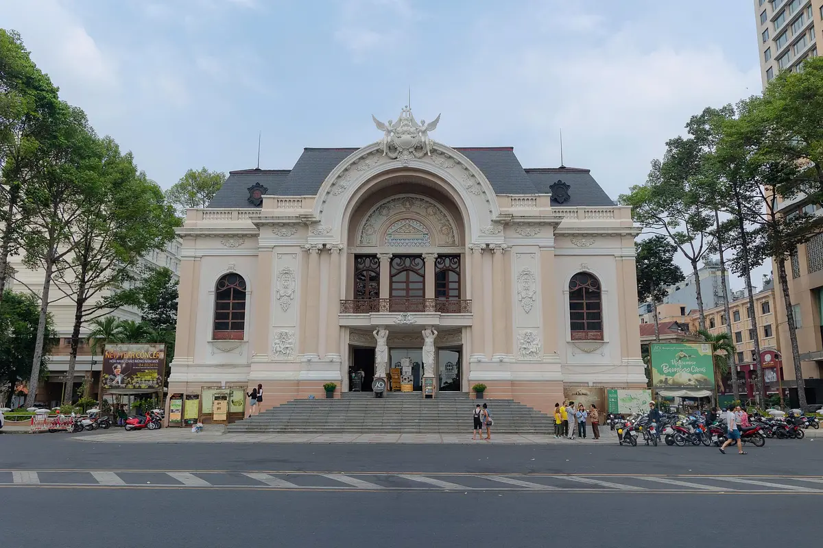 ホーチミンの絶景フォトスポット15選｜観光・街歩きで巡れる映え旅ガイド｜ベトナム前撮り文化から学ぶ