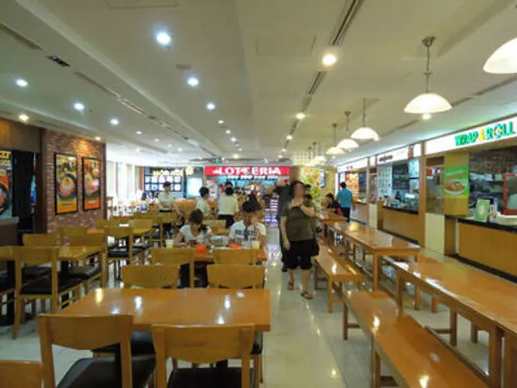 フードコート（ダイヤモンドプラザ）