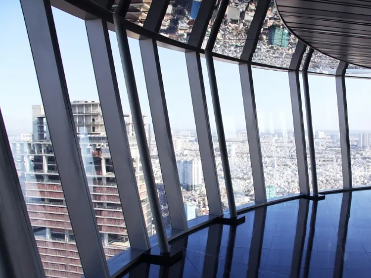 サイゴン・ブルー・トラベル