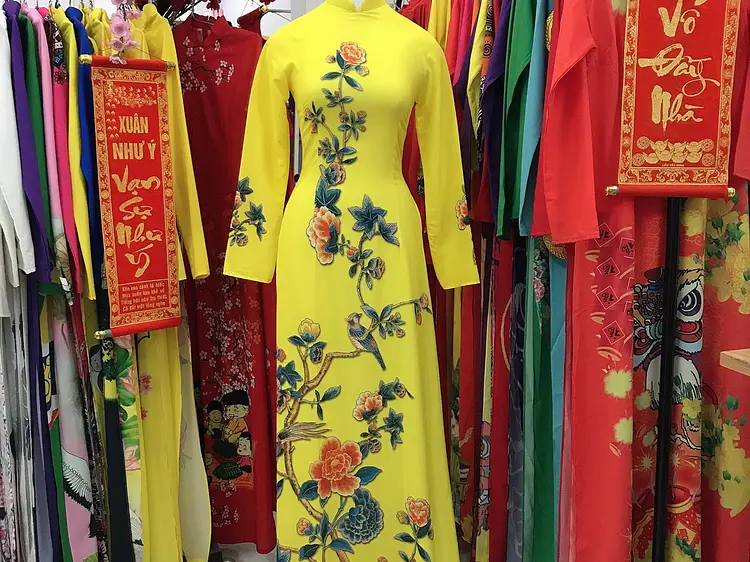 サイゴン・ブルー・トラベル