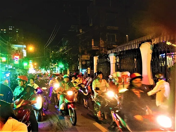 屋台グルメを楽しもう！～ライスペーパーの薄焼き「バンチャンヌン」～