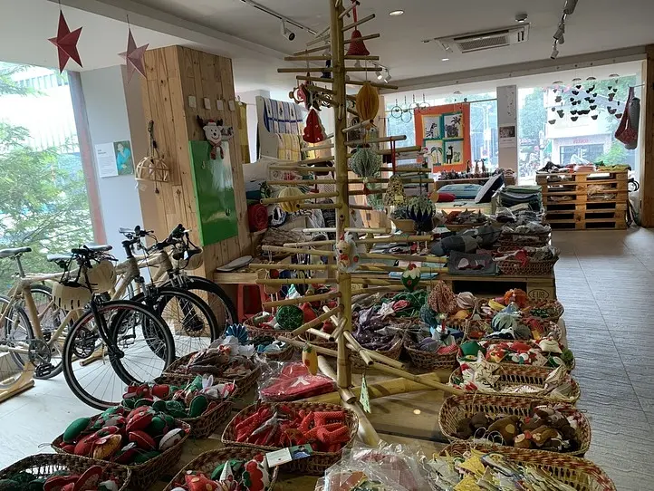 ベトナム人の作る繊細な布製品を思い出に〜Mekong Quilt（メコンキルト）〜