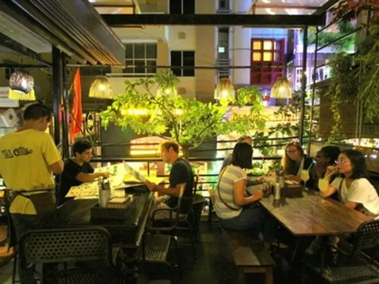 ファイブオイスターズレストラン