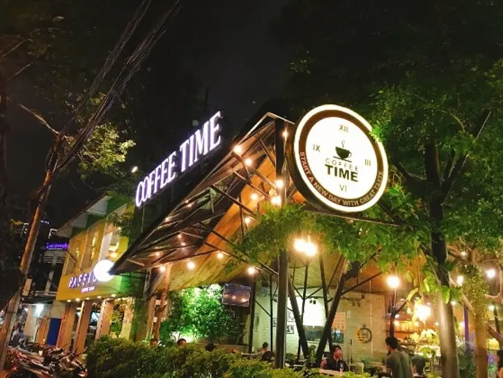 レホンフォン高校と、近くのおしゃれなカフェCoffeeTime