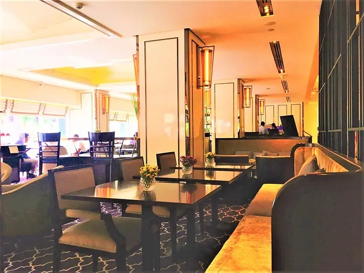 五つ星ホテル「カラベルホテル」でアフタヌーンティーを