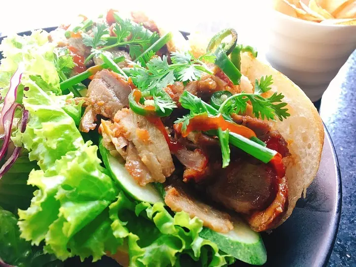サンドイッチ専門店でおしゃれバインミーを食べよう　～「Journeys Sandwich Café」