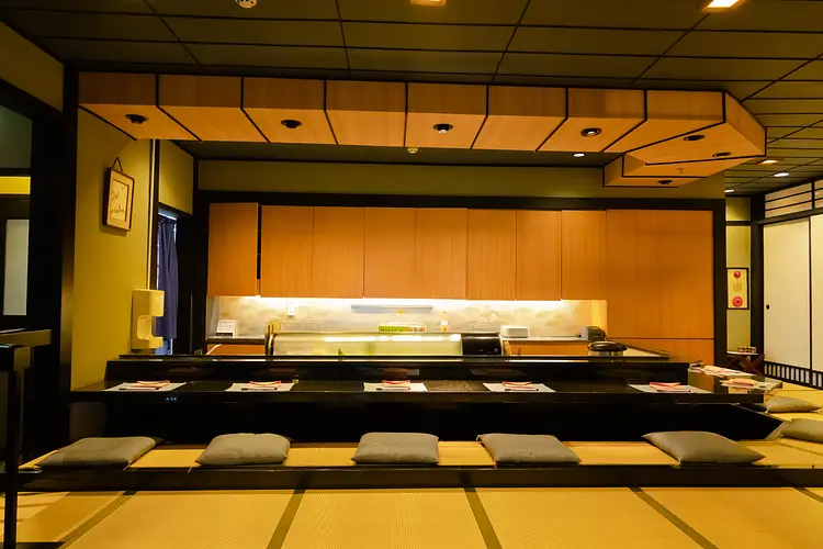 日本食レストラン 吉野