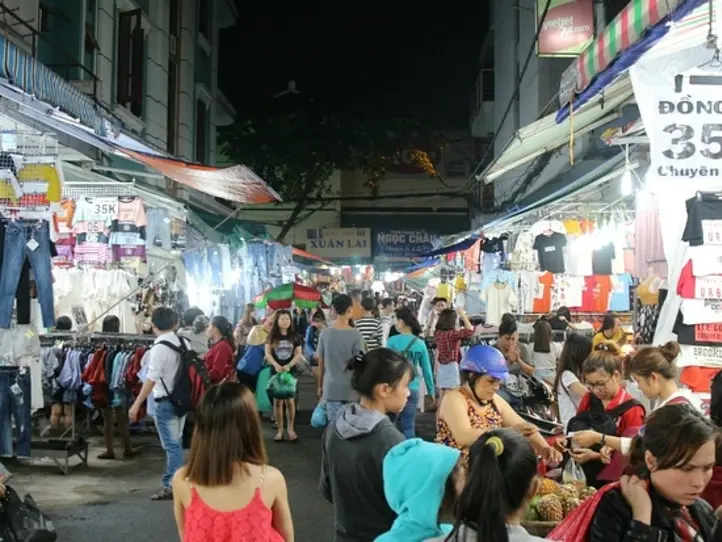 ホーチミン最大のナイトマーケットに行こう！