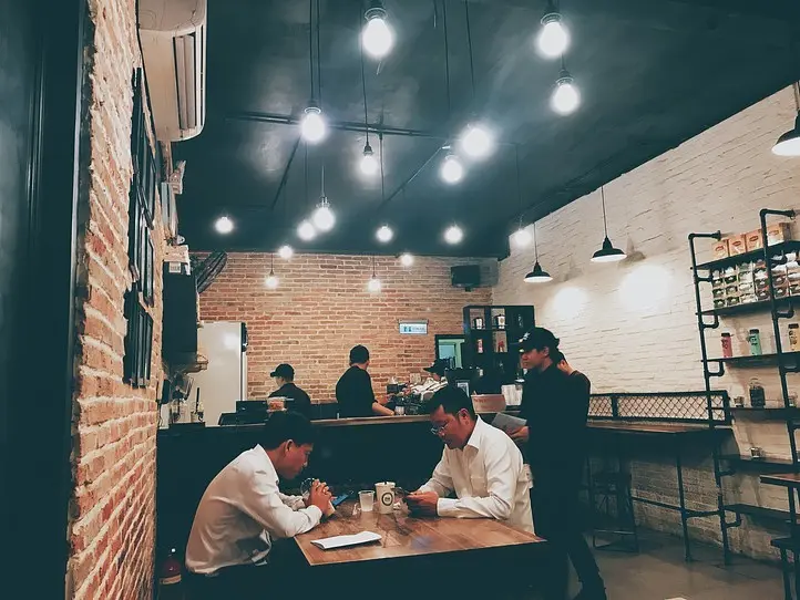 パスター通り沿い！便利な24時間営業のカフェ～Cafe Thuc