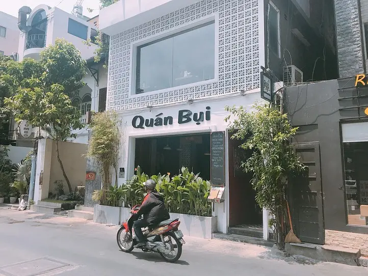 素朴なベトナムの家庭料理を味わおう！~Quan bui