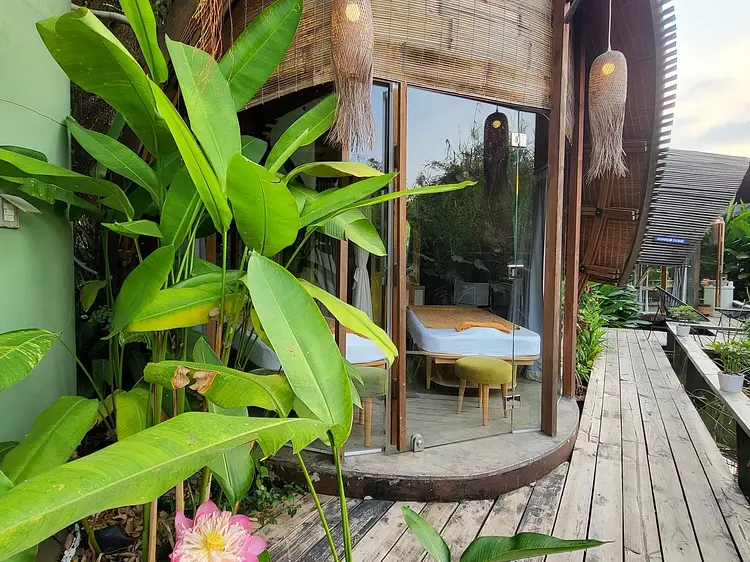 ザ・スパ・バー