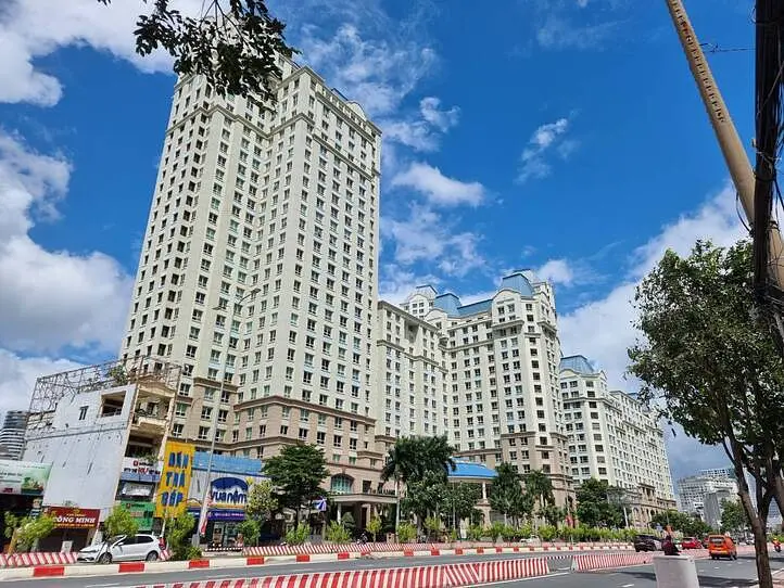 物件探訪第9回 ビンタン区のマンション「MANOR（マノー）」