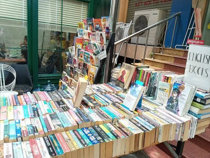 【週末特集】のんびり書店巡り。お土産探しにも！～Ho Chi Minh City