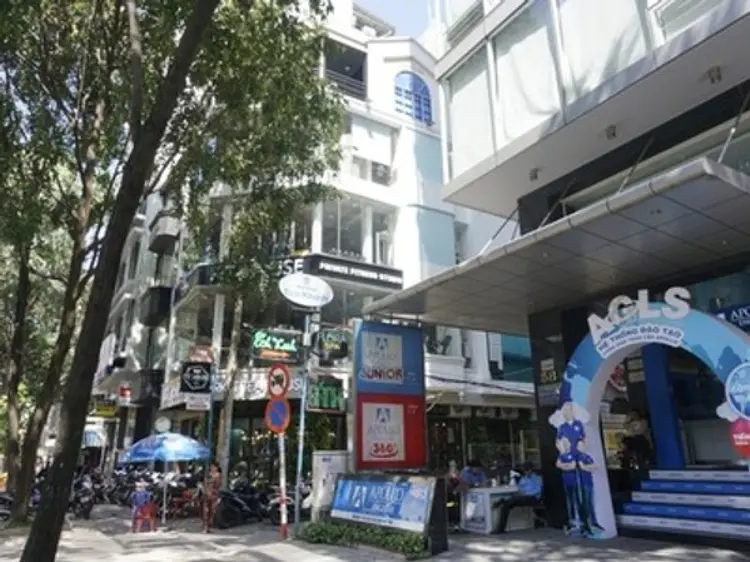 ボンレストラン